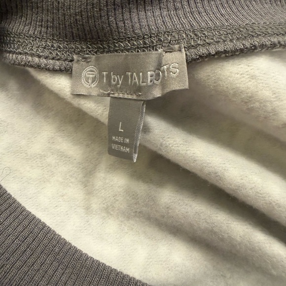 Talbots Gray Knit Top - Picture 4 of 7